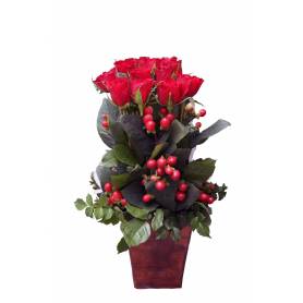 Linear Composition With 12 Red Roses  - 1